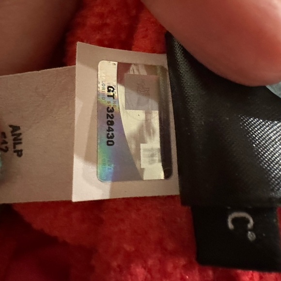 EUC North Face jacket- wi/pockets - zippers work perfectly. Med- red/pink - Picture 8 of 8